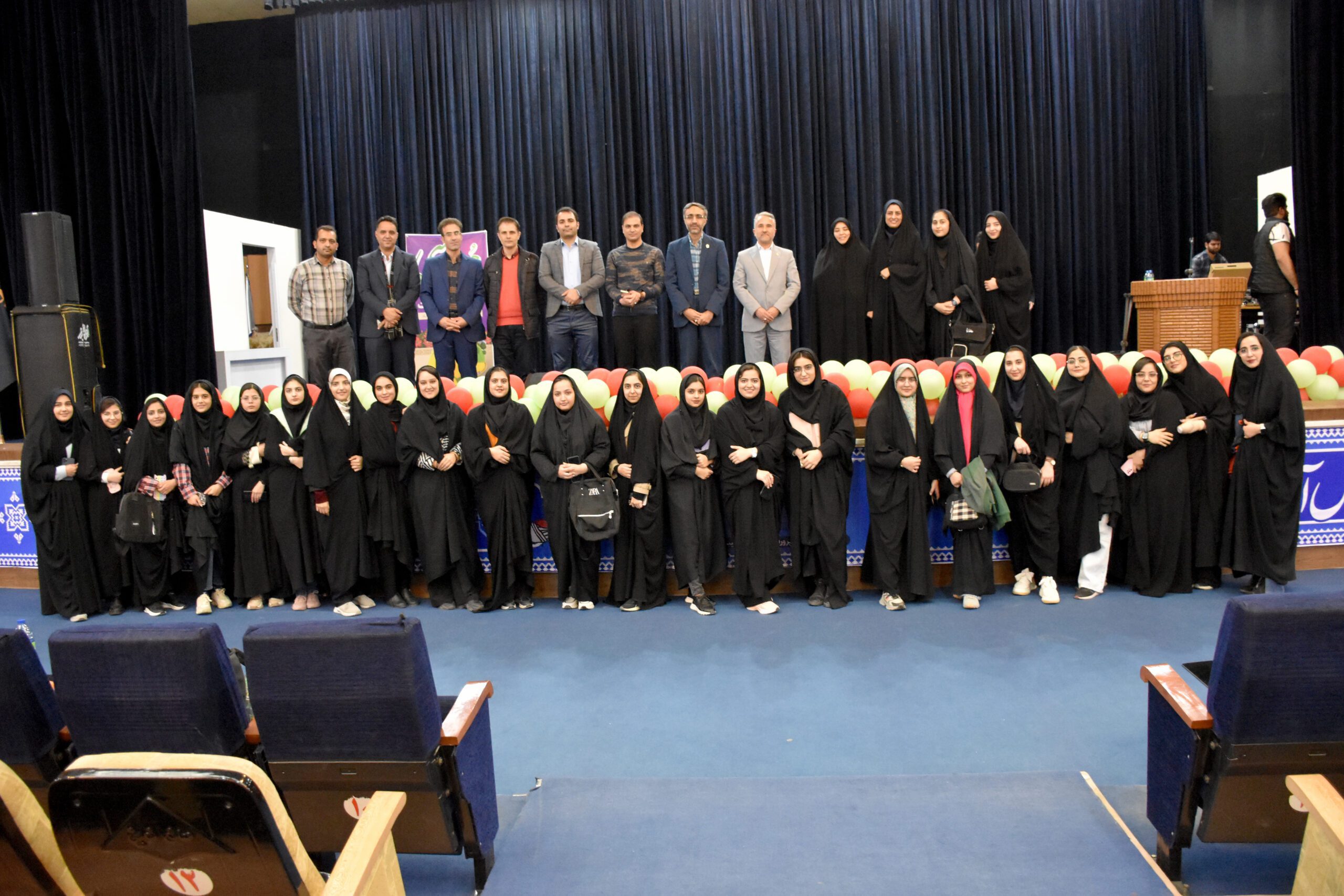 با همکاری کاشی امین میبد برگزار شد