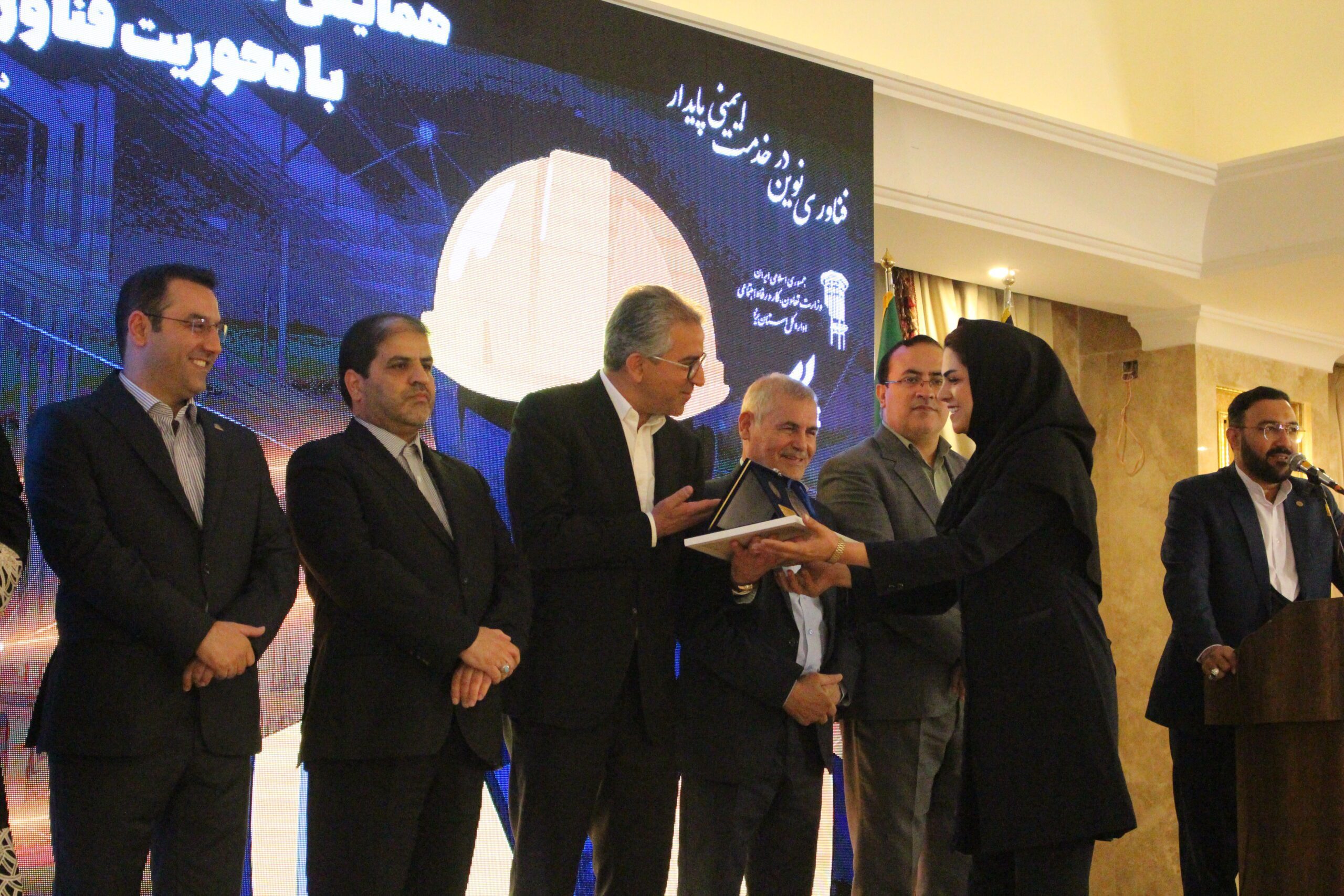 مسئول ایمنی کاشی امین میبد؛ برگزیده استان یزد شد